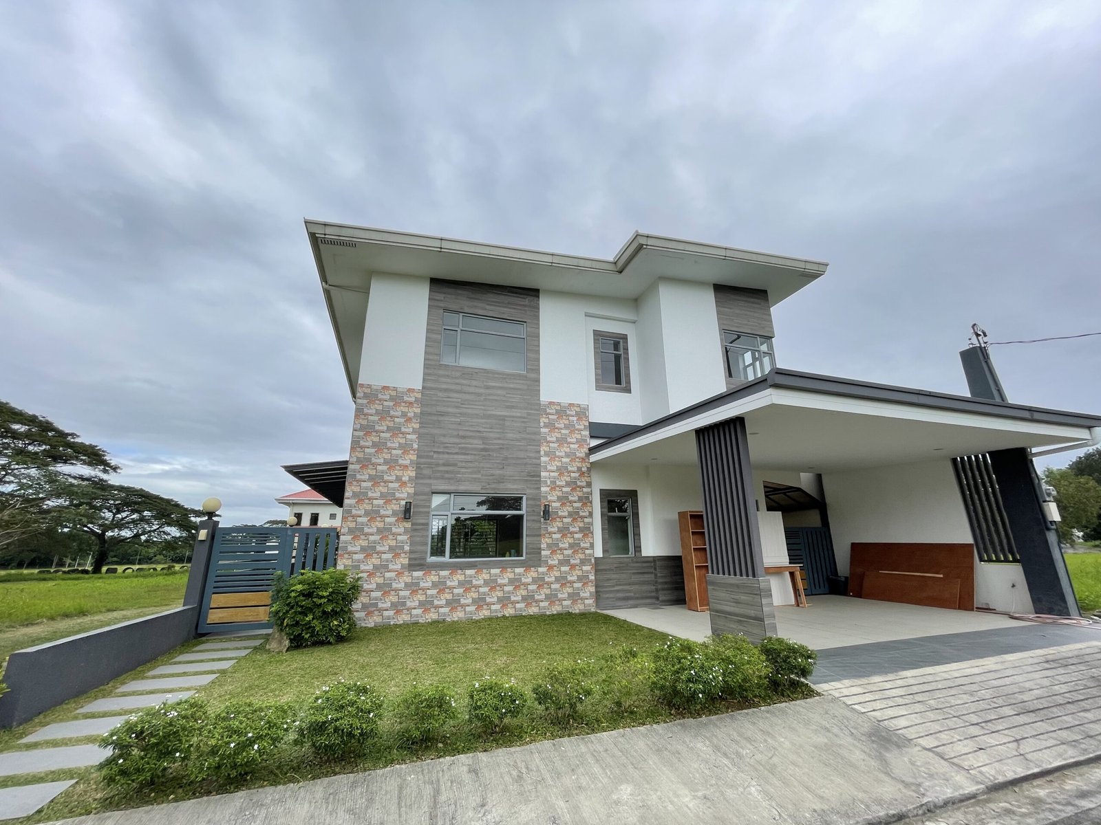 Well-Maintained Single Detached House