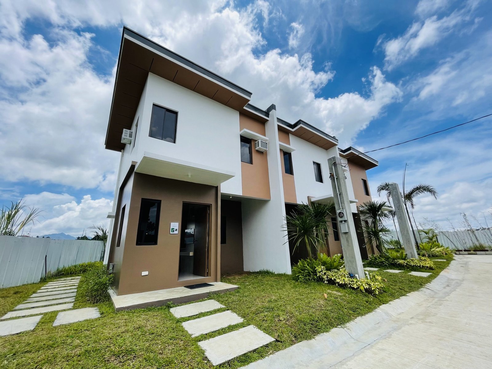 53 sqm Townhouse in Batangas