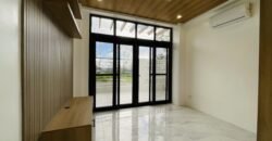 Luxurious Modern Design Tagaytay Home with a Direct View of Taal Lake