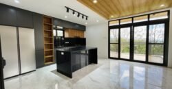 Luxurious Modern Design Tagaytay Home with a Direct View of Taal Lake