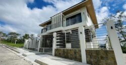 Luxurious Modern Design Tagaytay Home with a Direct View of Taal Lake