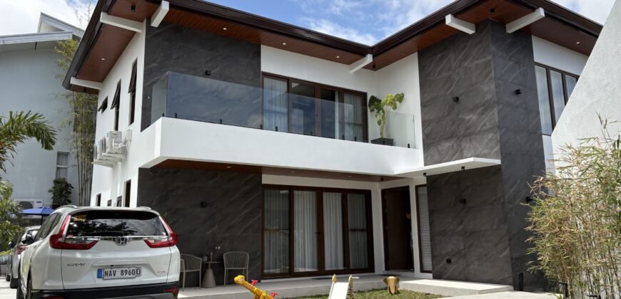 Spacious 4-Bedroom Semi-Furnished House for Sale – 350 SQM Floor Area with 4–5 Car Garage