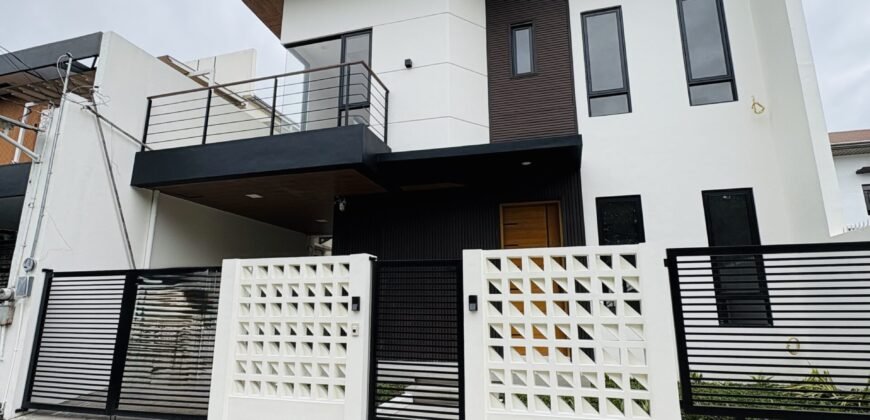4-Bedroom Modern House for Sale | Sta. Rosa, Laguna 4-Bedroom Modern House for Sale | Sta. Rosa, Laguna