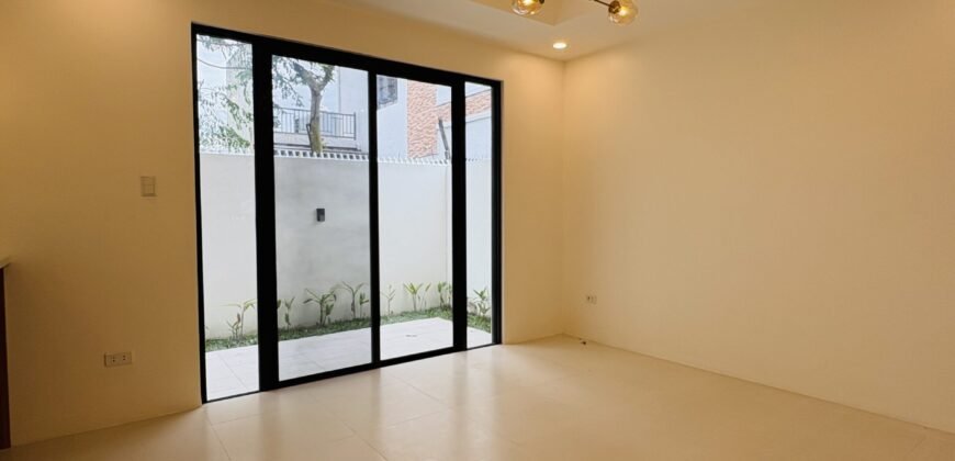 4-Bedroom Modern House for Sale | Sta. Rosa, Laguna 4-Bedroom Modern House for Sale | Sta. Rosa, Laguna