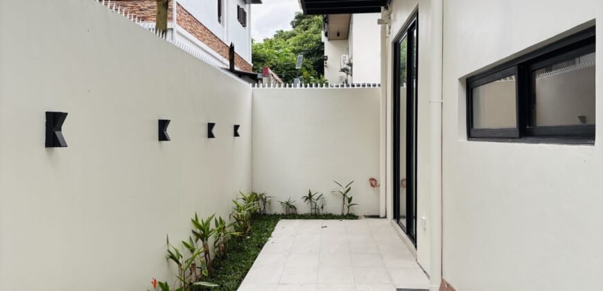 4-Bedroom Modern House for Sale | Sta. Rosa, Laguna 4-Bedroom Modern House for Sale | Sta. Rosa, Laguna