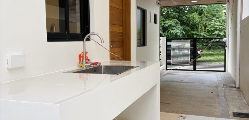 4-Bedroom Modern House for Sale | Sta. Rosa, Laguna 4-Bedroom Modern House for Sale | Sta. Rosa, Laguna