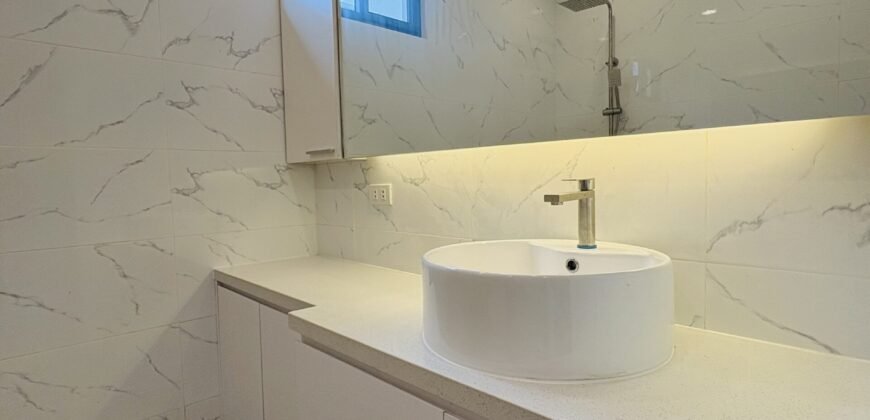 4-Bedroom Modern House for Sale | Sta. Rosa, Laguna 4-Bedroom Modern House for Sale | Sta. Rosa, Laguna