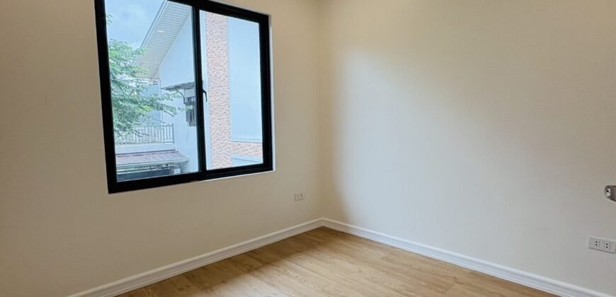 4-Bedroom Modern House for Sale | Sta. Rosa, Laguna 4-Bedroom Modern House for Sale | Sta. Rosa, Laguna