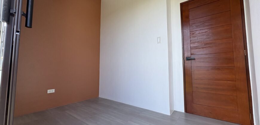 Silang Cavite House for Sale – 4BR Modern Home Near Tagaytay with Backyard Jacuzzi