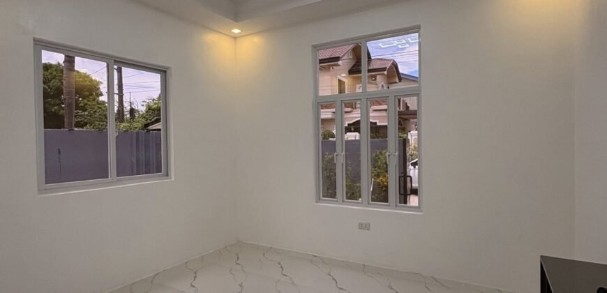 3-Bedroom House for Sale in San Lorenzo Royale, Sta. Rosa Laguna – 153 SQM Lot with High Ceiling