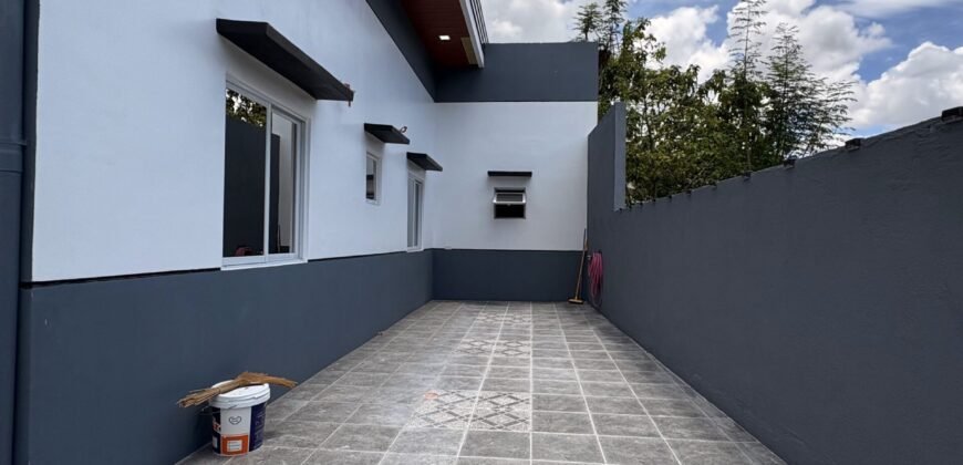 3-Bedroom House for Sale in San Lorenzo Royale, Sta. Rosa Laguna – 153 SQM Lot with High Ceiling
