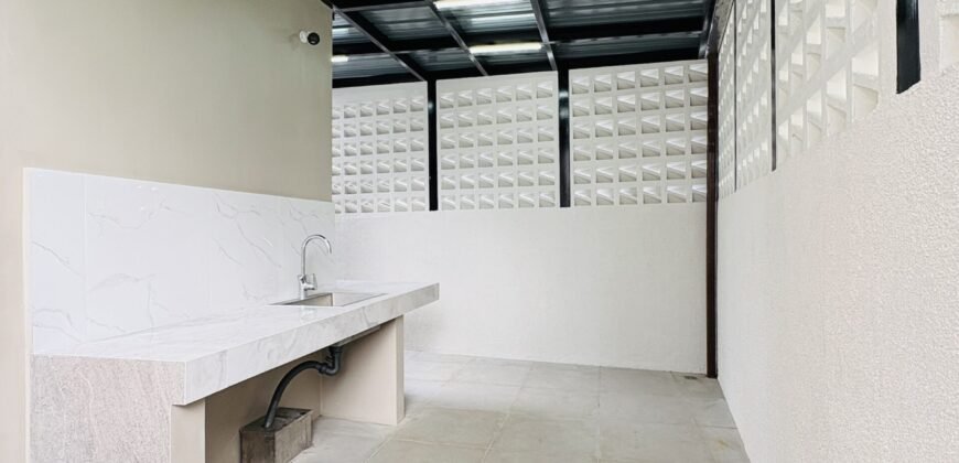 Tagaytay House for Sale – 4BR Modern Home with Roof Deck & Entertainment Room