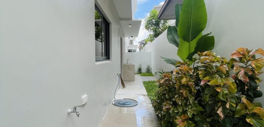 🏡 Luxury 4BR House and Lot for Sale in Chateau De Paris, Silang – Near Nuvali & Sta. Rosa Business Districts
