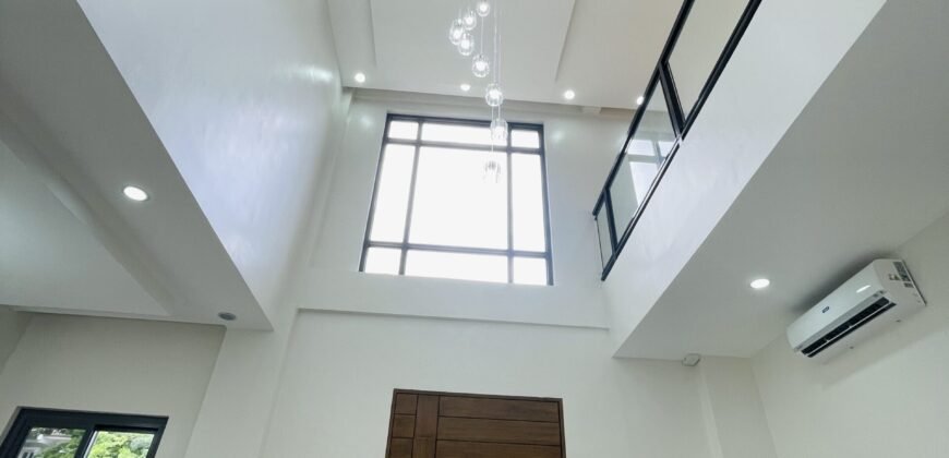 🏡 Luxury 4BR House and Lot for Sale in Chateau De Paris, Silang – Near Nuvali & Sta. Rosa Business Districts