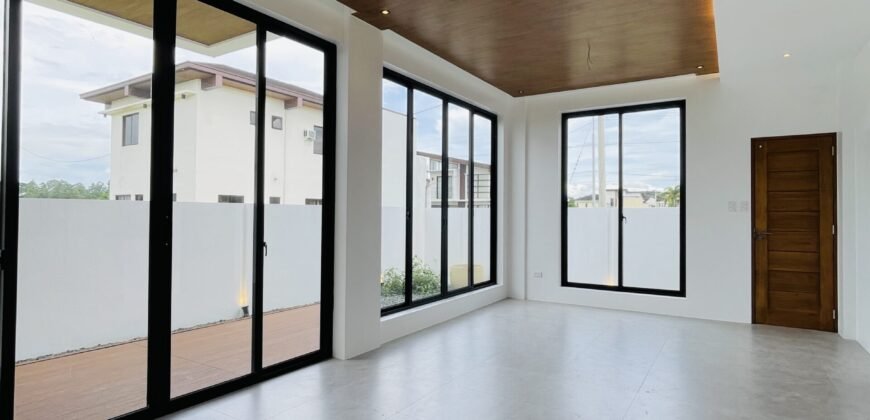 🏡 𝐁𝐫𝐚𝐧𝐝-𝐍𝐞𝐰 𝐌𝐨𝐝𝐞𝐫𝐧 𝟒𝐁𝐑 𝐇𝐨𝐮𝐬𝐞 𝐟𝐨𝐫 𝐒𝐚𝐥𝐞 𝐢𝐧 𝐒𝐨𝐧𝐨𝐦𝐚, 𝐒𝐭𝐚. 𝐑𝐨𝐬𝐚 – 𝐍𝐞𝐚𝐫 𝐍𝐮𝐯𝐚𝐥𝐢 & 𝐂𝐀𝐋𝐀𝐗