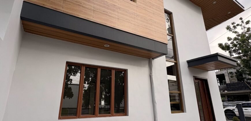 For Sale: Elegant 4BR Modern Corner Home in South Springs Residential Estates, Biñan Laguna For Sale: Elegant 4BR Modern Corner Home in South Springs Residential Estates, Biñan Laguna