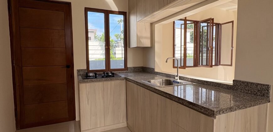 For Sale: Elegant 4BR Modern Corner Home in South Springs Residential Estates, Biñan Laguna For Sale: Elegant 4BR Modern Corner Home in South Springs Residential Estates, Biñan Laguna