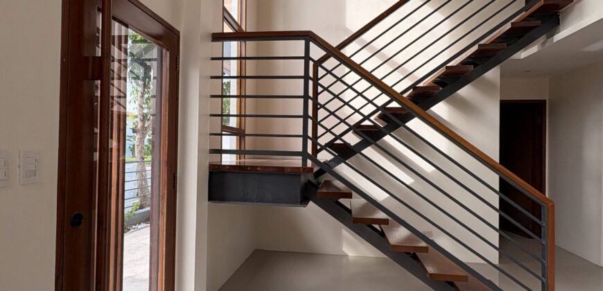 For Sale: Elegant 4BR Modern Corner Home in South Springs Residential Estates, Biñan Laguna For Sale: Elegant 4BR Modern Corner Home in South Springs Residential Estates, Biñan Laguna