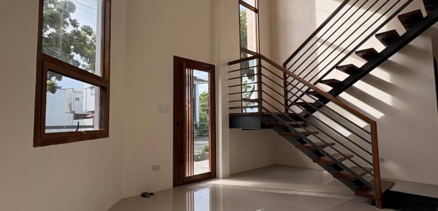 For Sale: Elegant 4BR Modern Corner Home in South Springs Residential Estates, Biñan Laguna For Sale: Elegant 4BR Modern Corner Home in South Springs Residential Estates, Biñan Laguna