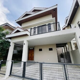 For Sale or Rent: Elegant 5-Bedroom Semi-Furnished House in South Forbes Villas, Silang, Cavite – Near Nuvali