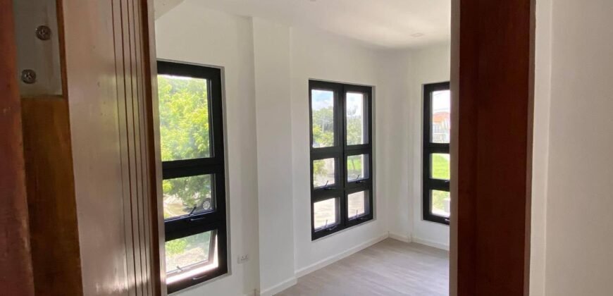Elegant 6-Bedroom Family Home for Sale in South Forbes Villas, Silang, Cavite – Near Nuvali Elegant 6-Bedroom Family Home for Sale in South Forbes Villas, Silang, Cavite – Near Nuvali