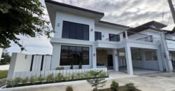 Brand New 4 Bedroom House for Sale in South Forbes Silang Cavite | Chateau De Paris