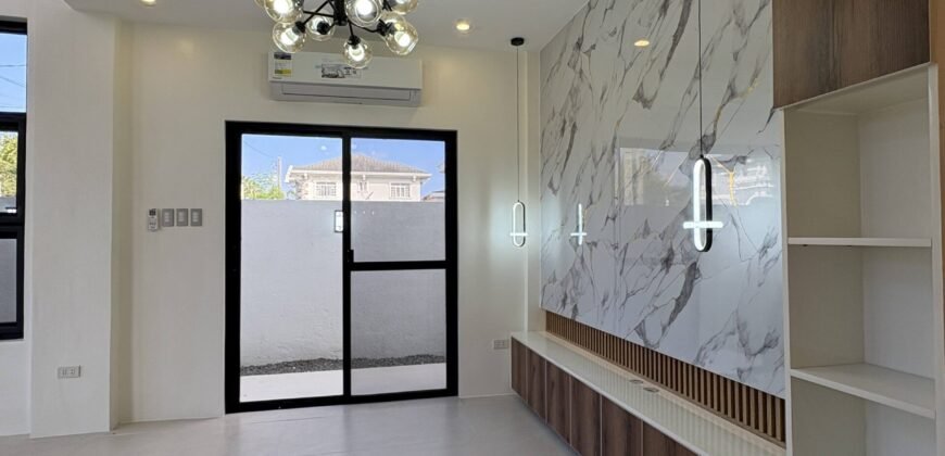 Brand New 4 Bedroom House for Sale in South Forbes Silang Cavite | Chateau De Paris