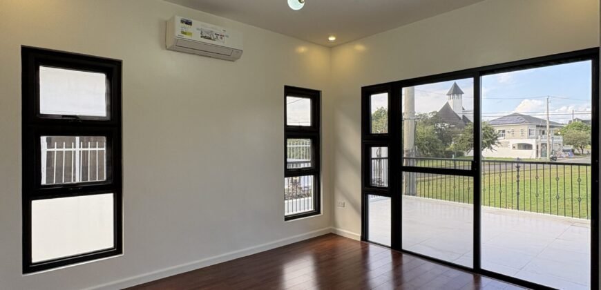 Brand New 4 Bedroom House for Sale in South Forbes Silang Cavite | Chateau De Paris