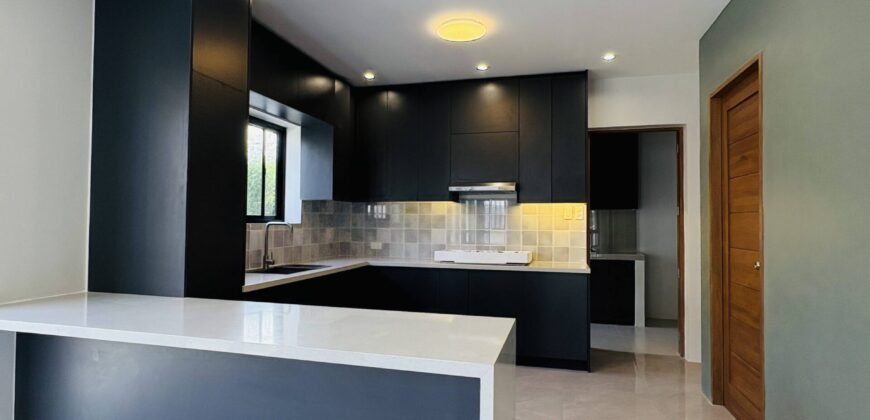 4 Bedroom House for Sale in Jubilation South, Biñan, Laguna | Near Nuvali & SLEX