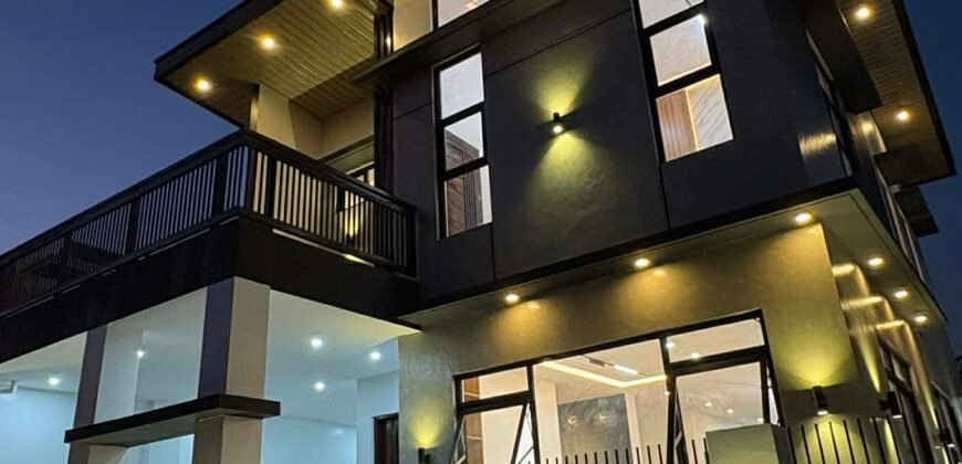 Modern Contemporary 2-Storey House for Sale in Jubilation West