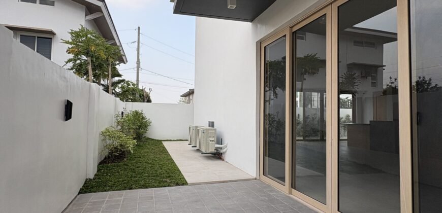 Modern 4-Bedroom Home for Sale in Treveia 🌿