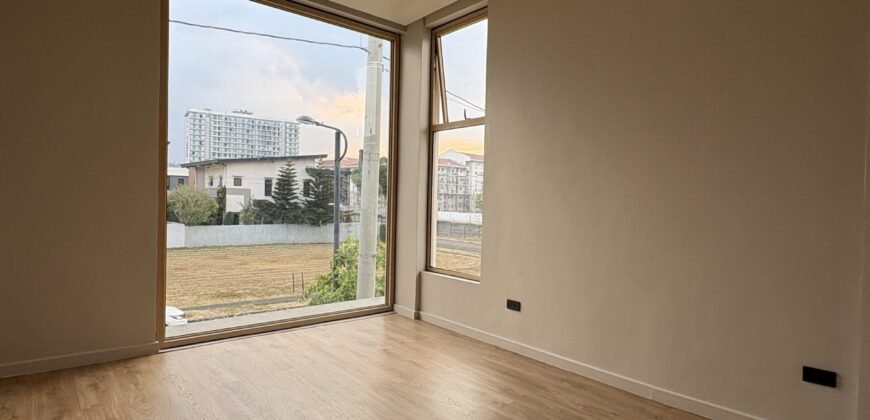 Modern 4-Bedroom Home for Sale in Treveia 🌿
