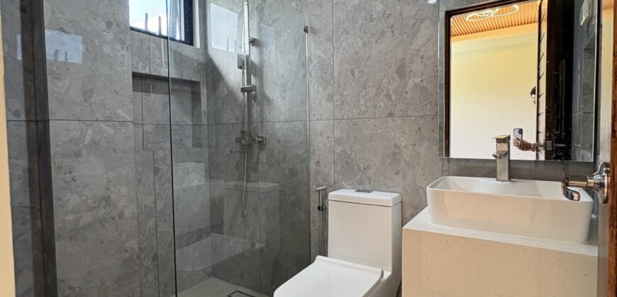 5BR Modern Pool Home for Sale in Royale Tagaytay
