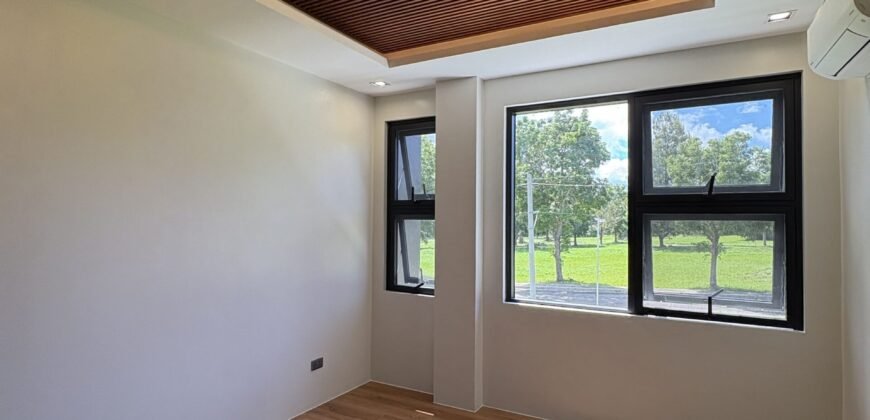 5BR Modern Pool Home for Sale in Royale Tagaytay