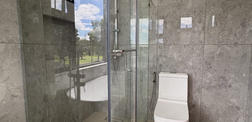 5BR Modern Pool Home for Sale in Royale Tagaytay