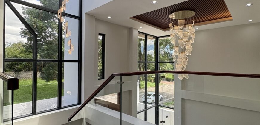 5BR Modern Pool Home for Sale in Royale Tagaytay