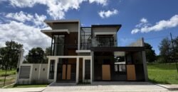 5BR Modern Pool Home for Sale in Royale Tagaytay