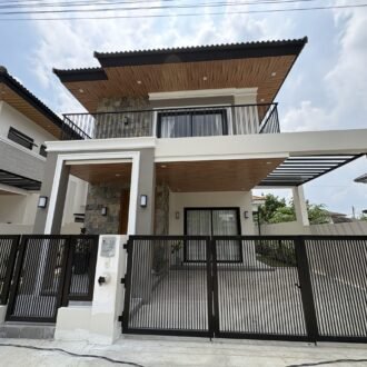 4BR Modern House for Sale in South Forbes Villas