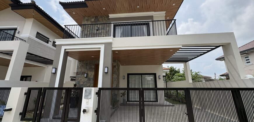 4BR Modern House for Sale in South Forbes Villas