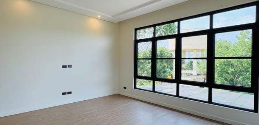 5BR Modern Corner Mansion for Sale in Southpeak San Pedro