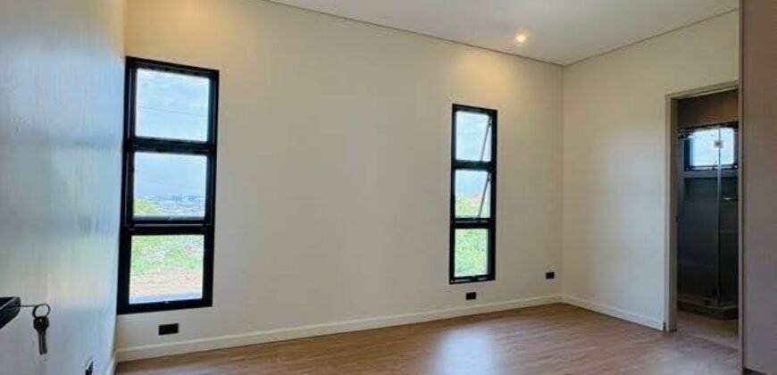 5BR Modern Corner Mansion for Sale in Southpeak San Pedro