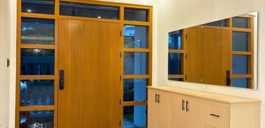 Modern Fairway Vacation Home in Royale Tagaytay Estates