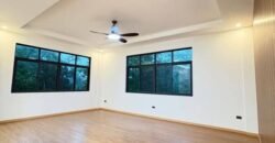 Modern Fairway Vacation Home in Royale Tagaytay Estates