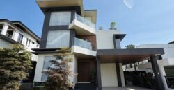 Smart Home Mansion with Pool in Tokyo Mansions, South Forbes