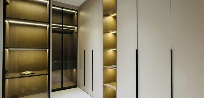 Smart Home Mansion with Pool in Tokyo Mansions, South Forbes