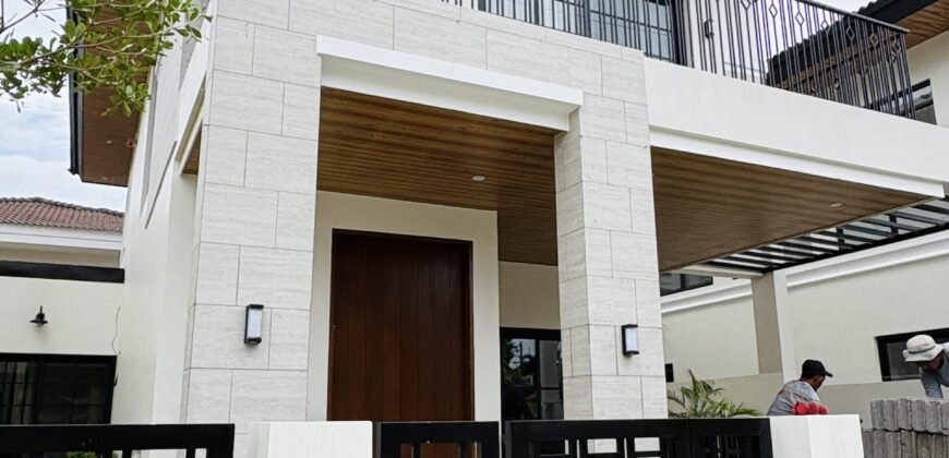 Brand New Modern Mediterranean 4BR House in South Forbes | ₱27M