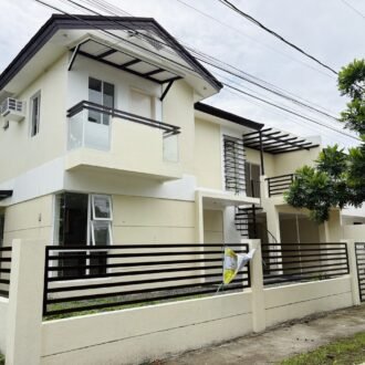 Park-Facing 4BR House in Ridgeview Estates Nuvali | ₱21.9M