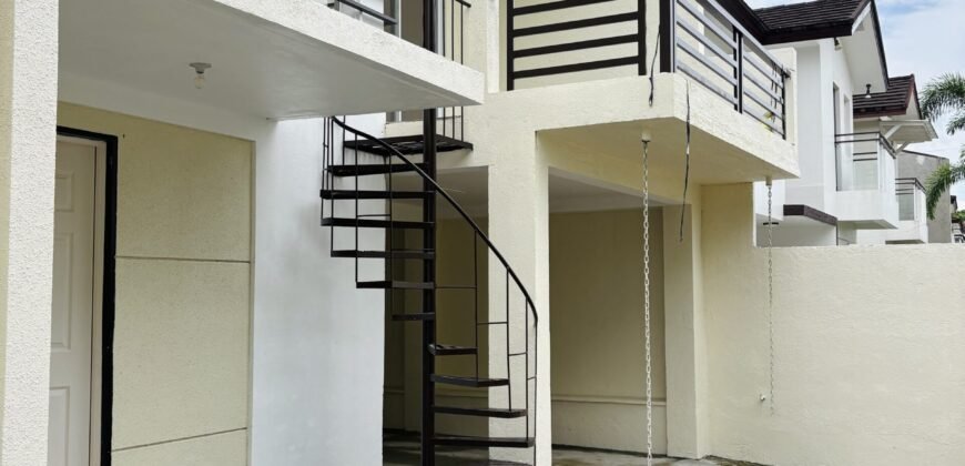 Park-Facing 4BR House in Ridgeview Estates Nuvali | ₱21.9M