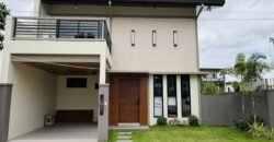 Brand New House with En-Suite Attic in Sonoma Santa Rosa | P21M