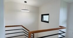 Brand New House with En-Suite Attic in Sonoma Santa Rosa | P21M